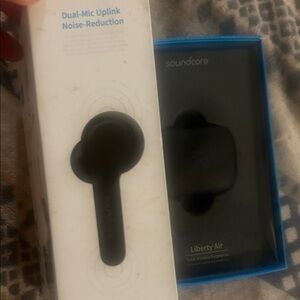 Brand. Ew in box Anker Soundcore Liberty Air True Wireless Earbuds - Black NEW